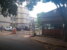 Apartamento reformado - frente para avenida