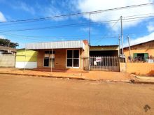 Casa com oportunidade para comércio