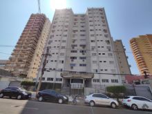 Apartamento amplo e barato no centro