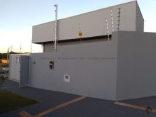 Casa novinha com suíte e churrasqueira