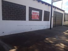 Sobrado com ótimo acabamento