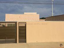 Casa nova - ampla - tudo de primeira linha