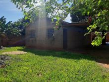 Casa com excelente terreno de esquina 15x30m