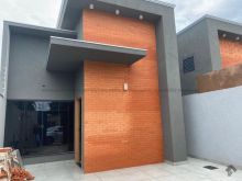 Casa em fase de acabamento no bairro Rita Vieira