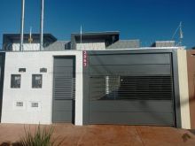 Casa com acabamento modernizado