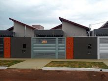 Imóvel com fino acabamento e aconchegante