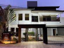 Belíssimo espaço com salas