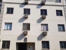 Com 03 quartos no São Francisco