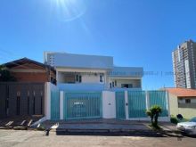 Ótimo sobrado comercial ou residencial