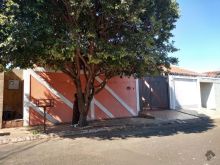 2 QUARTOS e 1 SUÍTE