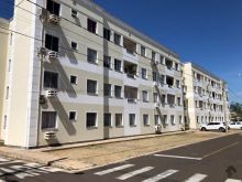 Excelente unidade em andar térreo e 02 quartos