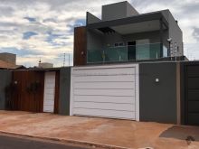 Sobrado com porteira fechada - mobiliado