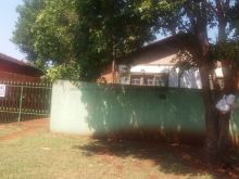 Terreno de frente para o asfalto bem localizado