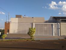 Casa ampla - armários e closet