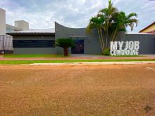 Sala nova e equipada