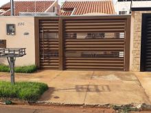 Excelente imóvel com ótimo espaço de terreno