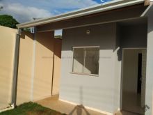 Casa nova com acabamento diferenciado