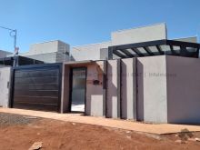 Linda casa no Rita Vieira com fino acabamento