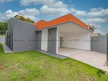 Casa nova muito espaçosa e espaço gourmet