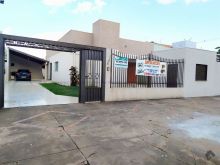 Casa com 600m² terreno - 3 quartos - sala comercial