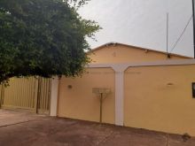 Casa de esquina - bairro familiar