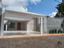 Linda casa com fino acabamento - ótimo projeto