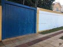 Terreno plano perto do Comper