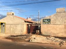 Casa em condomínio no Jd. Noroeste