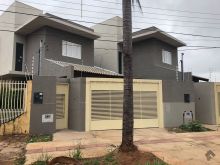 Lindo sobrado com ótimo acabamento