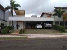 Casa com excelente localização