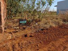 Terreno em avenida do bairro