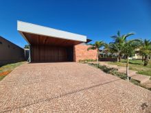 Excelente casa térrea com 3 suítes