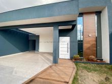 Lindíssima casa no Jardim das Nações