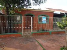 Casa térrea em ótima localização