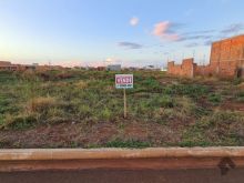 Terreno na avenida parte alta do Bela Laguna