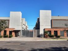 Sobrado em condomínio