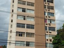 Edifício Gemini rico em armários e closet