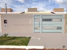 Linda casa no Santa Emília 2 quartos