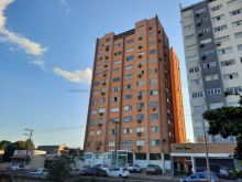 Excelente apartamento em área central