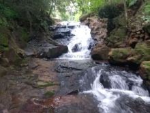 Cachoeiras - casa - 3 galpões - saída de Rochedinho