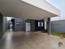 Linda casa com área gourmet