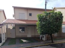 Sobrado em condomínio