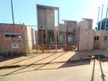 02 quartos com excelente acabamento e mezanino