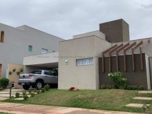 Térrea com piscina - mezanino - 450m² de terreno