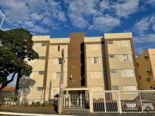 Apartamento amplo em localização privilegiada