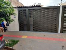 Asfalto - com ar condicionado - portão elevação - financia