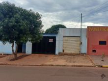 Casa com salão comercial