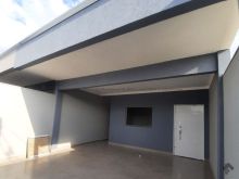 Linda casa com área gourmet e sobra de terreno